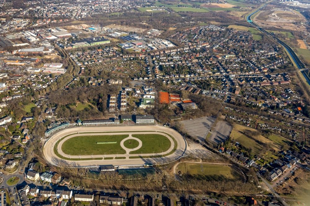 Dinslaken from above - Racetrack racecourse - trotting in Dinslaken in the state of North Rhine-Westphalia