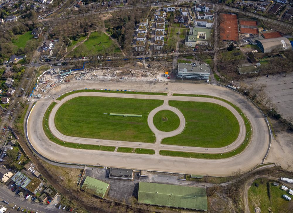 Aerial image Dinslaken - racetrack racecourse - trotting in Dinslaken in the state of North Rhine-Westphalia