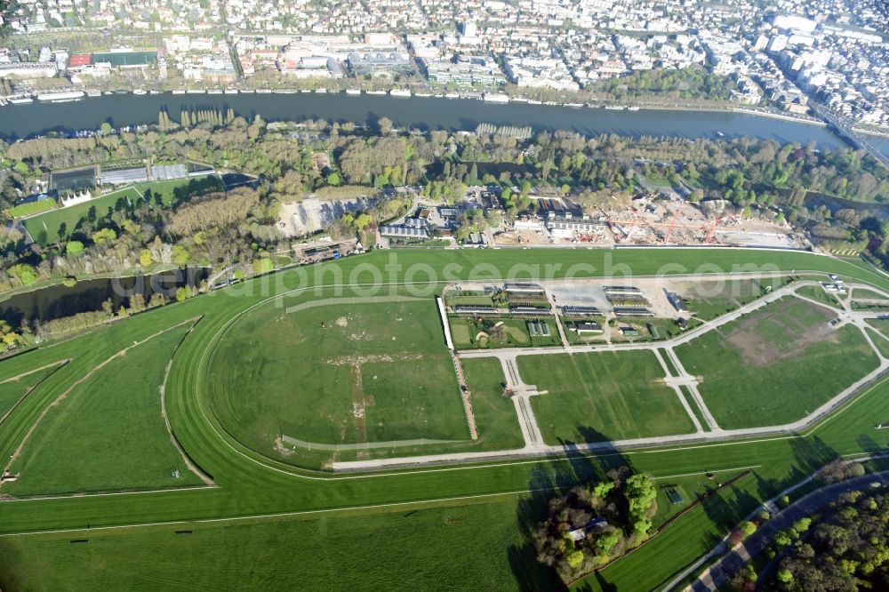 Aerial photograph Paris - Racetrack racecourse - trotting Hippodrome de Longchamp an der Route des Tribunes in Paris in Ile-de-France, France