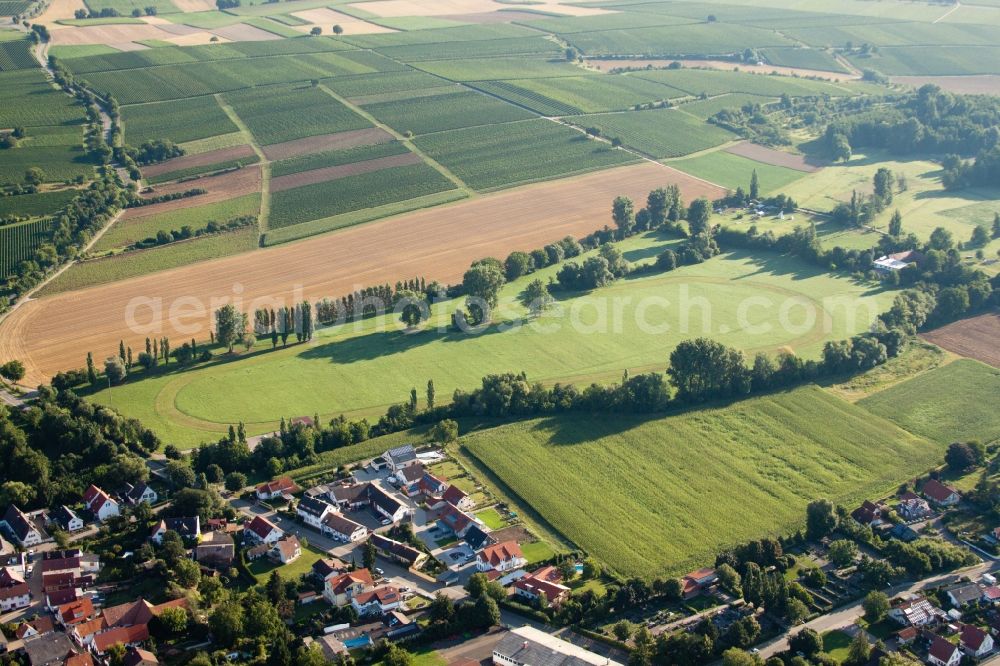 Aerial photograph Billigheim-Ingenheim - Racetrack racecourse - trotting in the district Billigheim in Billigheim-Ingenheim in the state Rhineland-Palatinate