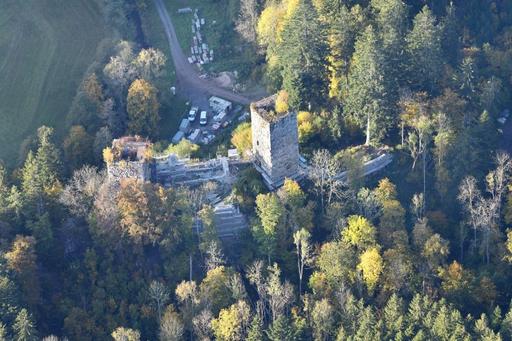 Aerial photograph Bonndorf im Schwarzwald - Renovation works at the ruins and vestiges of the former castle and fortress Roggenbach in the district Wittlekofen in Bonndorf im Schwarzwald in the state Baden-Wurttemberg, Germany