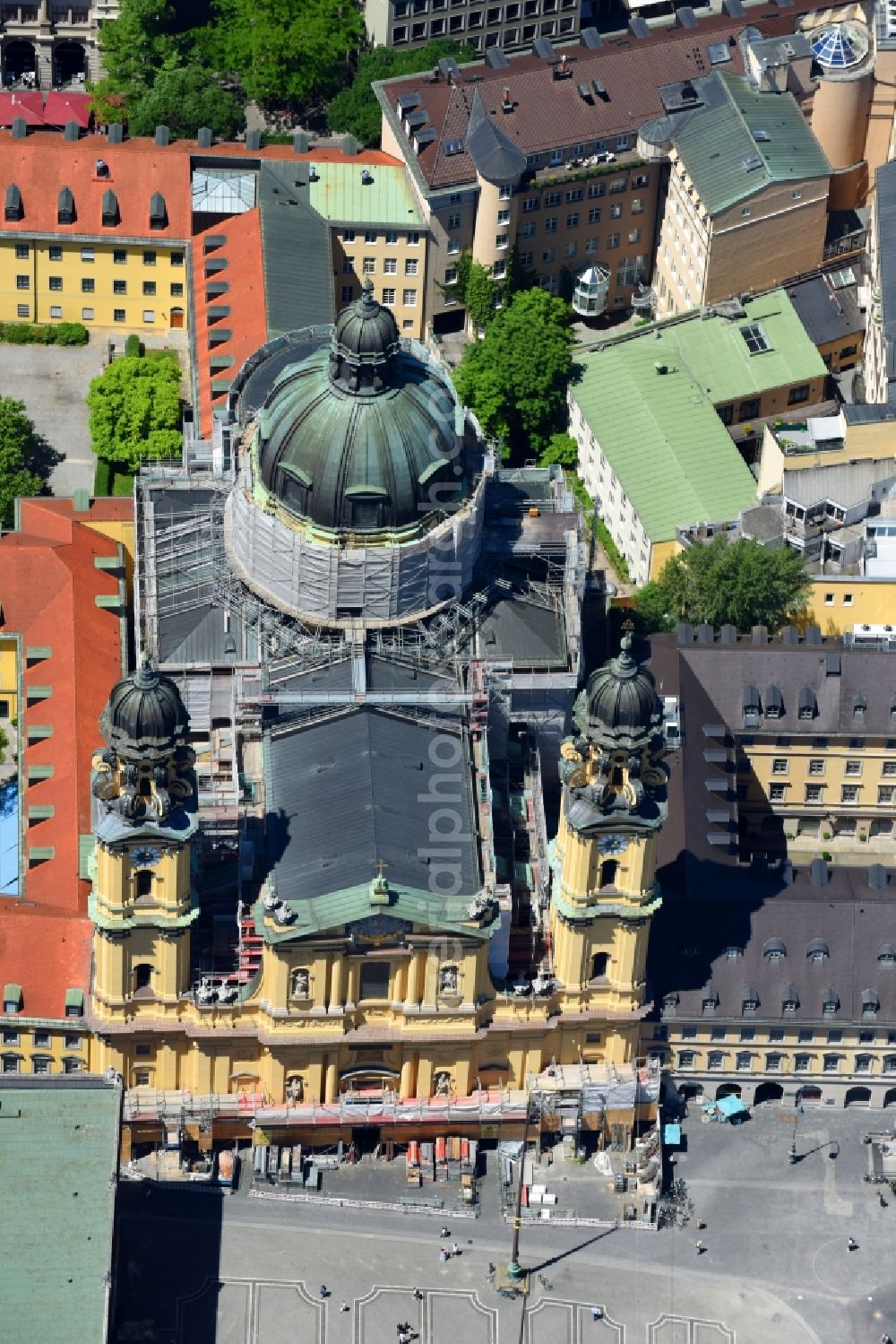 Aerial photograph München - Church building in the Theatinerkirche also Catholic Collegiate Church of St. Cajetan called in Munich in Bavaria