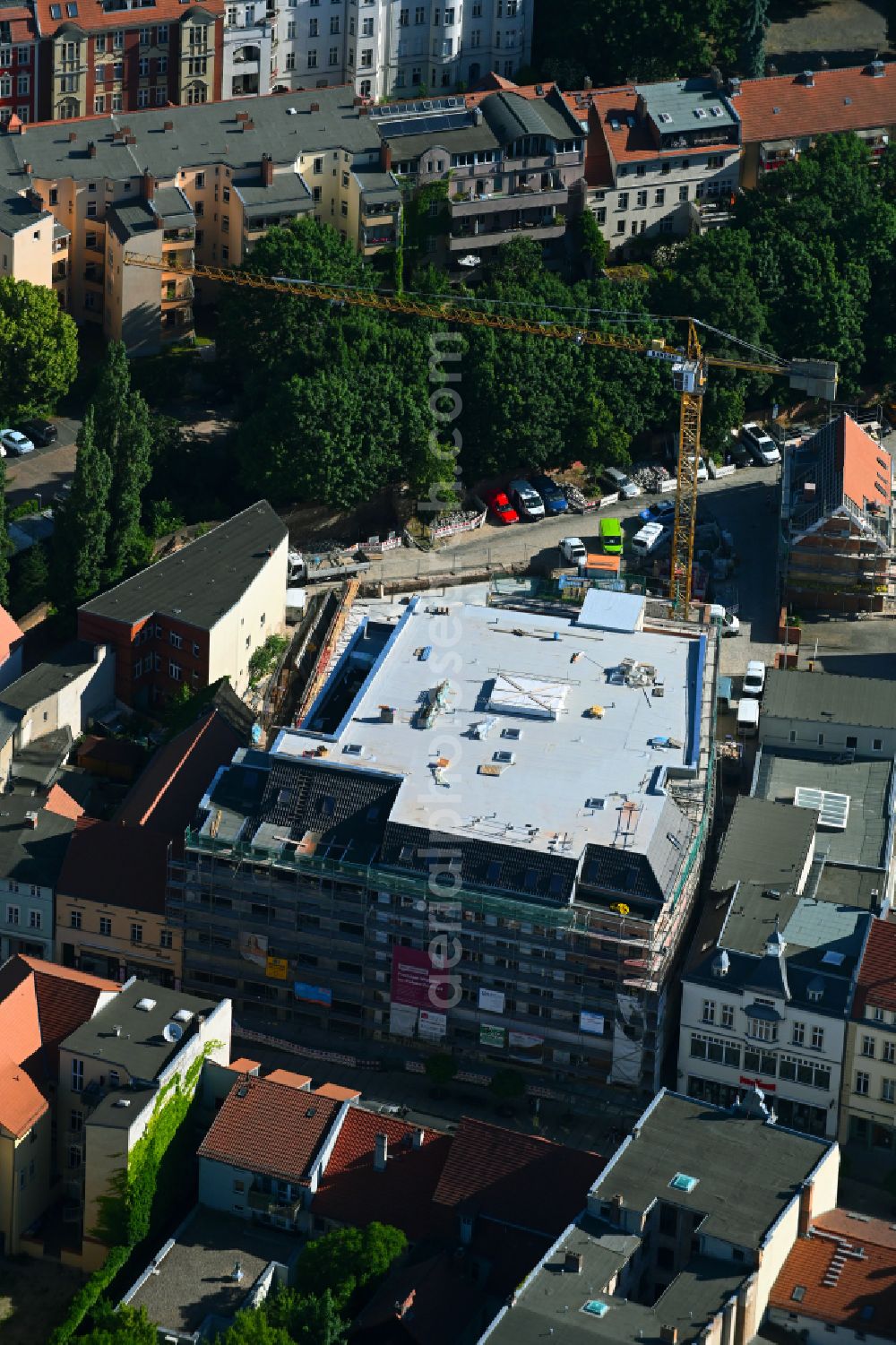 Aerial photograph Brandenburg an der Havel - Revitalization and expansion construction at the building complex of the shopping center Flakowksi-Haus on Hauptstrasse in Brandenburg an der Havel in the state Brandenburg, Germany