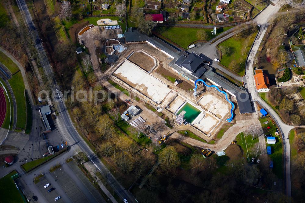 Aerial photograph Göttingen - Construction site for the modernization, renovation and conversion of the swimming pool of the outdoor pool Brauweg in Goettingen in the state Lower Saxony, Germany