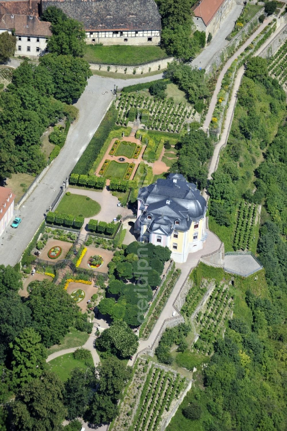 Aerial image Dornburg-Camburg - View of the Rococo palace in Dornburg-Camburg in Thuringia