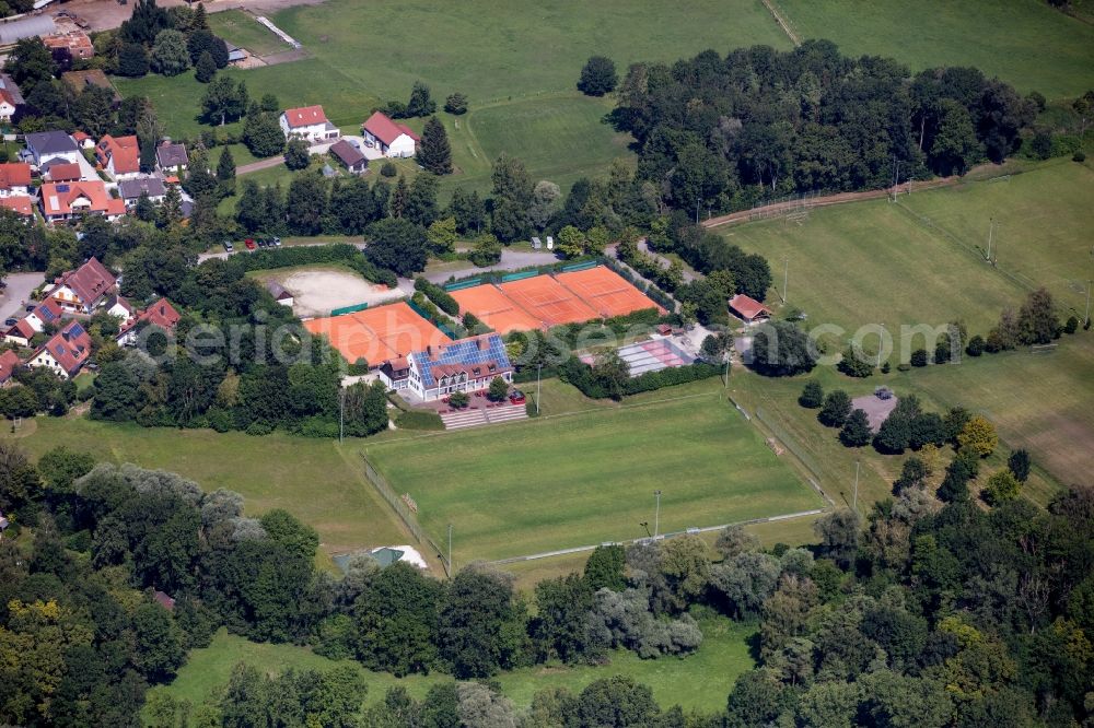 Aerial photograph Fahrenzhausen - Tennis court sports field FC Ampertal Unterbruck e.V. St.-along Anna-Weg in Fahrenzhausen in the state Bavaria, Germany