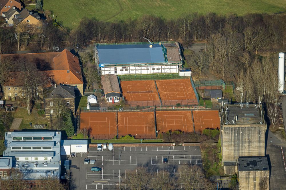 Witten from the bird's eye view: Tennis court sports field Sport-UNION Annen eV on Kaelberweg in Witten in the state North Rhine-Westphalia, Germany