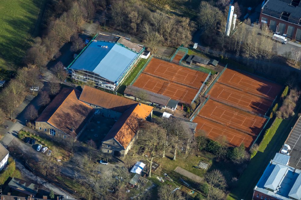 Witten from the bird's eye view: Tennis court sports field Sport-UNION Annen eV on Kaelberweg in Witten in the state North Rhine-Westphalia, Germany
