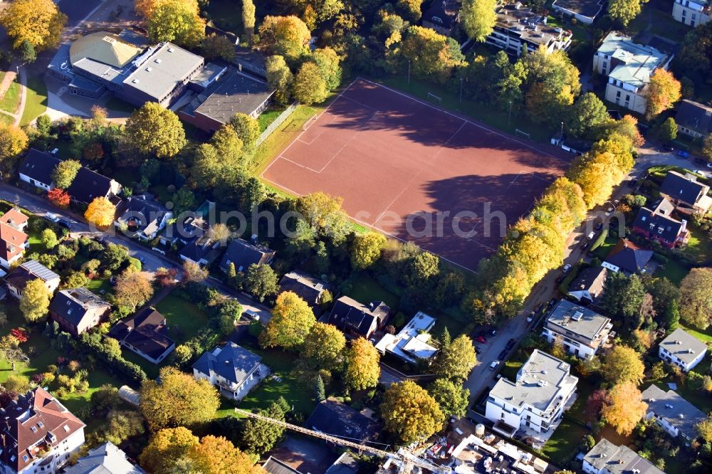 Hamburg from the bird's eye view: Tennis court sports field Trenknerweg in the district Othmarschen in Hamburg, Germany