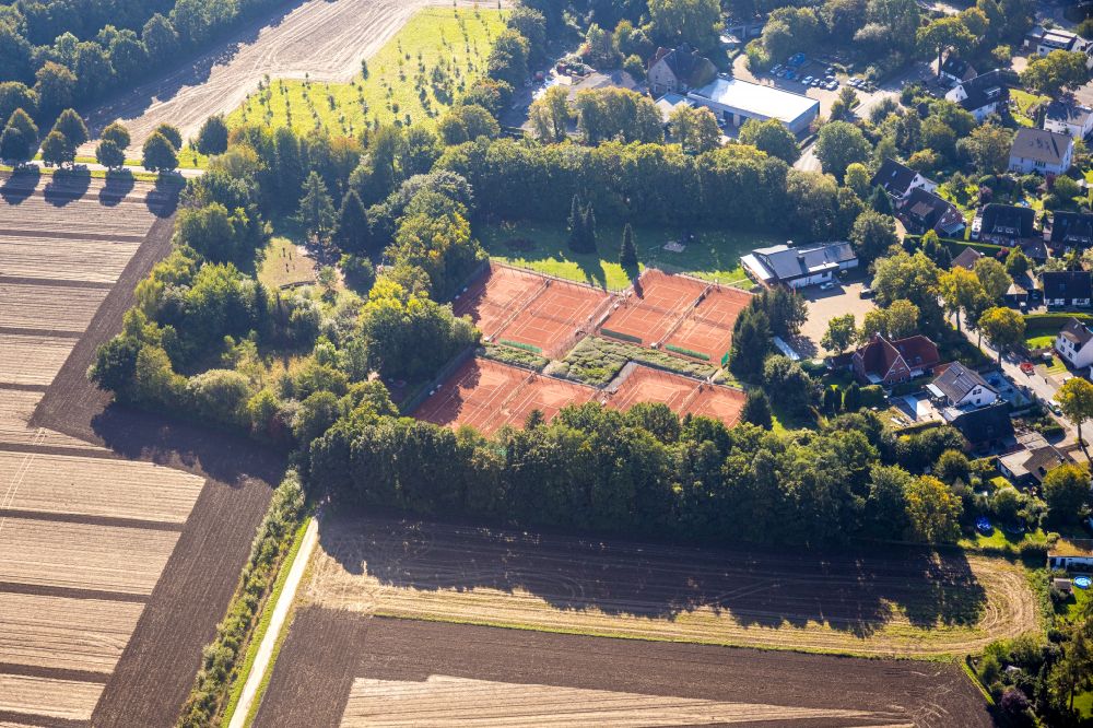 Massener Heide from above - Tennis court sports field of TusElch in Massener Heide at Ruhrgebiet in the state North Rhine-Westphalia, Germany