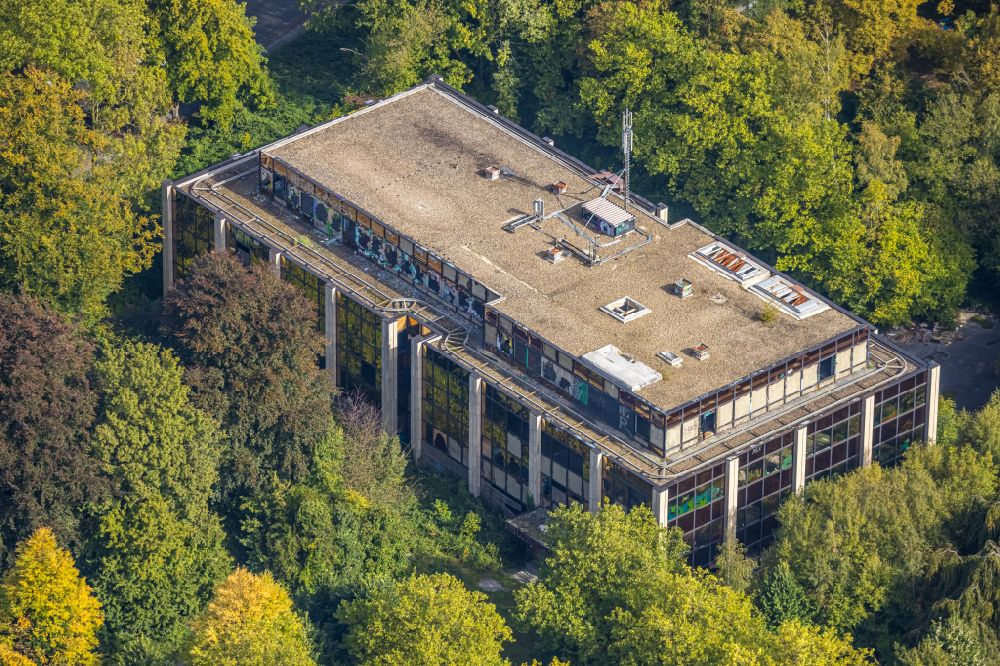 Dortmund from above - Ruins of the former office building Siemens-Nixdorf-Haus on Max-Eyth-Strasse in Dortmund in the state North Rhine-Westphalia, Germany