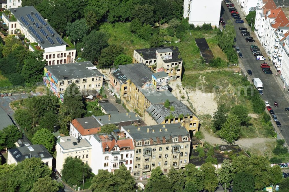 Aerial photograph Leipzig - Ruins of the former factory - building destrict Connewitz in Leipzig in the state Saxony