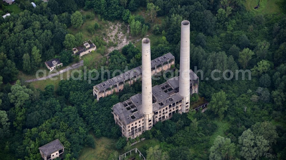 Aerial image Eisenhüttenstadt - Building remains of the ruin of the disused HKW thermal power station and coal-fired power station Vogelsang - Wernerwerk in Eisenhuettenstadt in the state Brandenburg, Germany