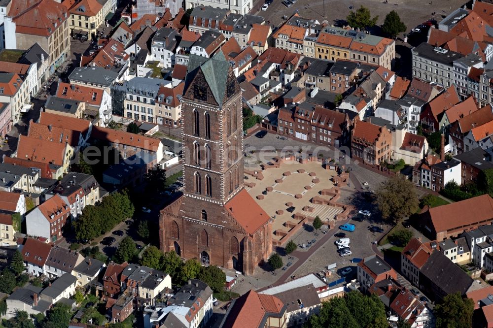 Wismar from the bird's eye view: Ruins of church building St. Marien in Wismar in the state Mecklenburg - Western Pomerania, Germany