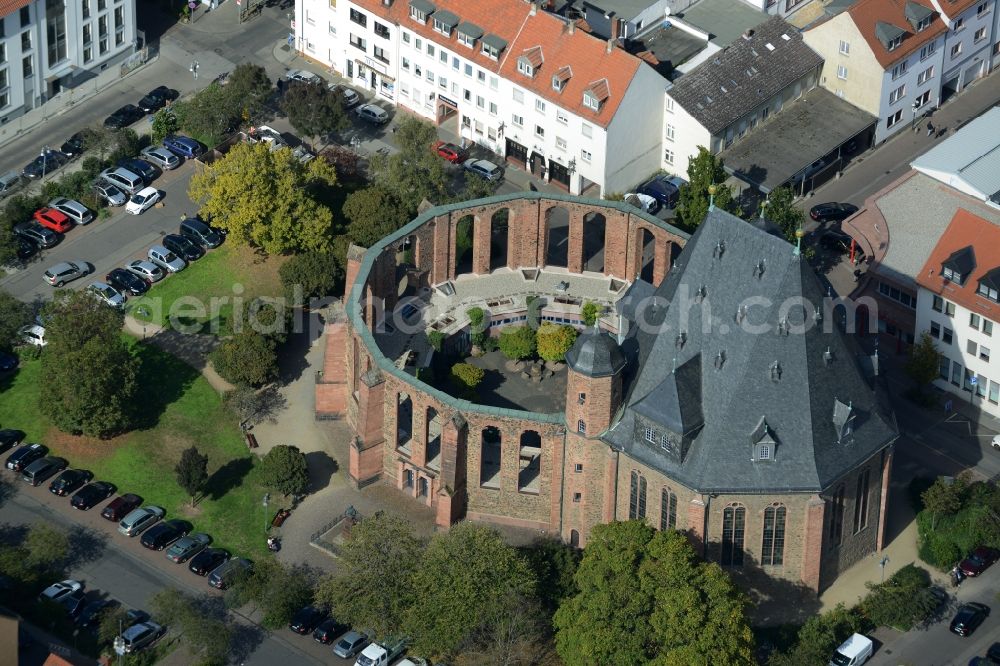 Hanau from above - Ruins of church building Wallonisch-Niederlaendische Kirche Franz. Allee in Hanau in the state Hesse