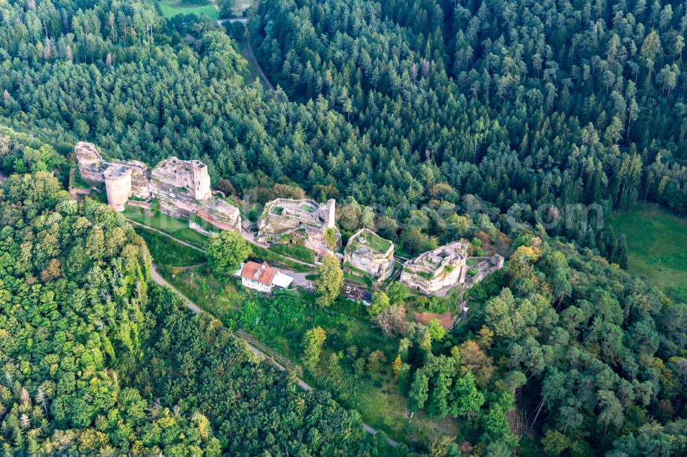 Dahn from the bird's eye view: Ruins and vestiges of the former castle and fortress Altdahn in Dahn in the state Rhineland-Palatinate, Germany