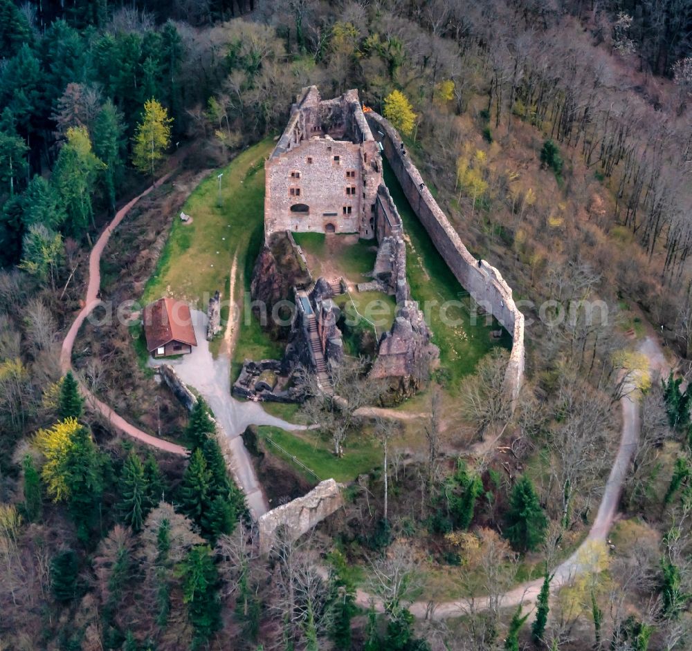 Aerial photograph Lahr/Schwarzwald - Ruins and vestiges of the former castle and fortress Hohen Geroldseck in Lahr/Schwarzwald in the state Baden-Wuerttemberg, Germany