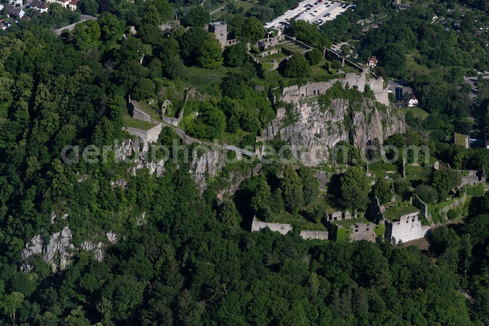 Aerial photograph Singen (Hohentwiel) - Ruins and vestiges of the former castle in the district Hohentwiel in Singen (Hohentwiel) in the state Baden-Wuerttemberg, Germany