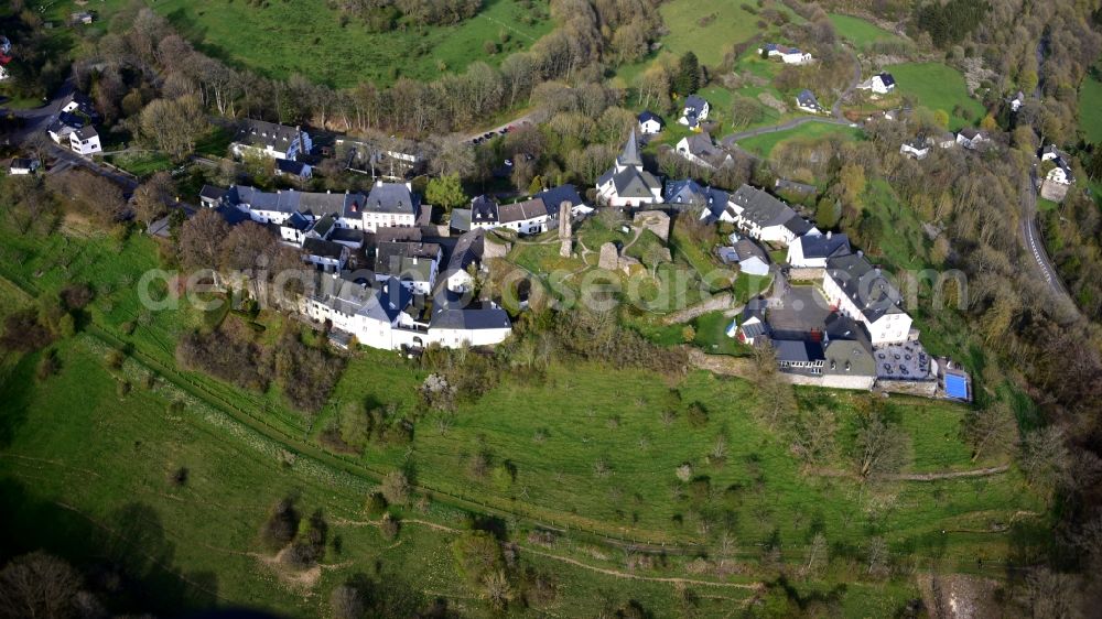 Aerial image Kronenburg - Ruins and vestiges of the former castle in Kronenburg in the state North Rhine-Westphalia, Germany
