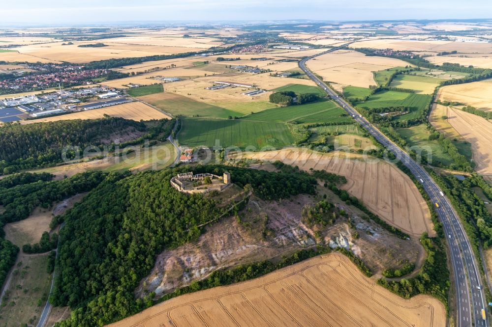 Aerial image Drei Gleichen - Ruins and vestiges of the former castle and fortress Burg Gleichen on Thomas-Muentzer-Strasse in the district Wandersleben in Drei Gleichen in the state Thuringia, Germany