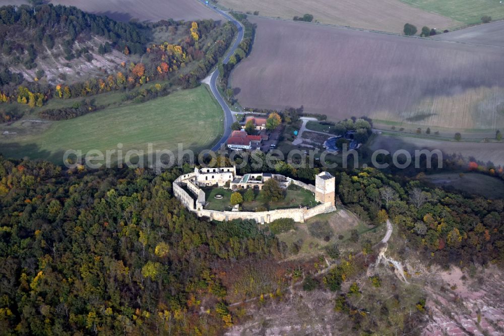 Aerial image Drei Gleichen - Ruins and vestiges of the former castle and fortress Burg Gleichen on Thomas-Muentzer-Strasse in the district Wandersleben in Drei Gleichen in the state Thuringia, Germany
