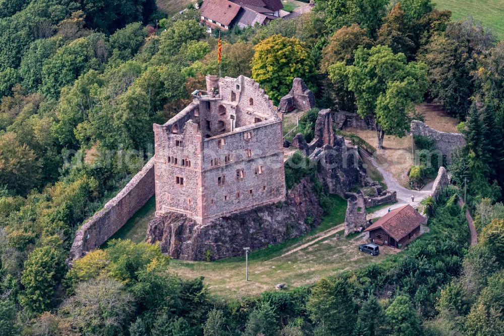 Seelbach from above - Ruins and vestiges of the former castle and fortress Burg Hohengeroldseck on Schlossberg in the district Schoenberg in Seelbach in the state Baden-Wurttemberg