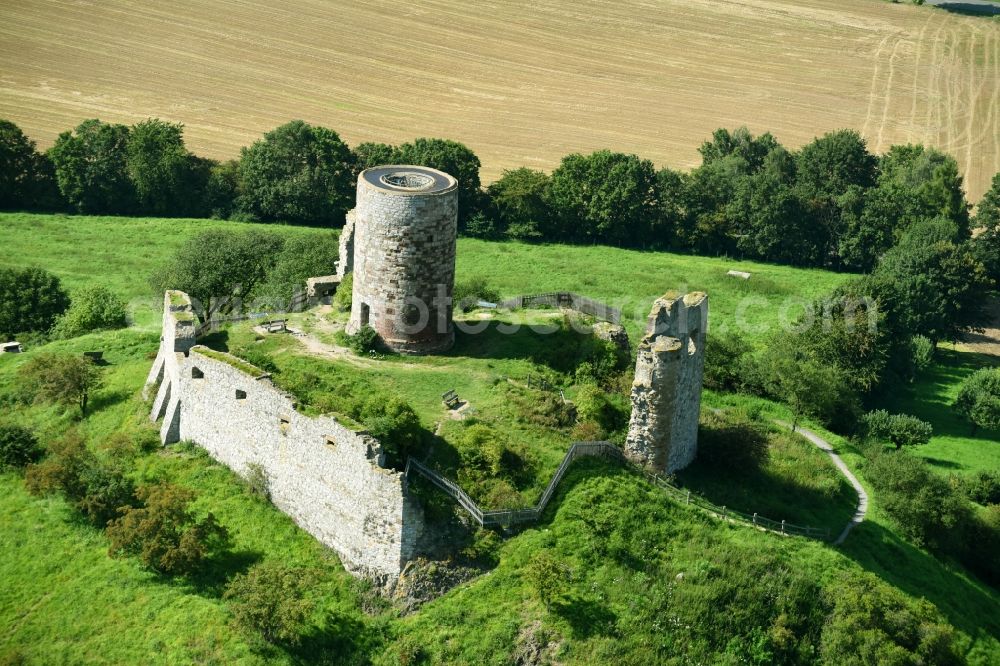 Aerial image Warburg - Ruins and vestiges of the former castle and fortress Burgruine Desenberg in Warburg in the state North Rhine-Westphalia, Germany