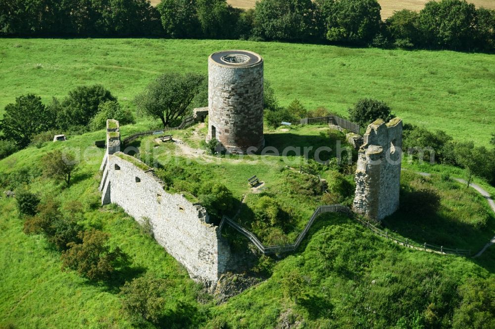 Aerial photograph Warburg - Ruins and vestiges of the former castle and fortress Burgruine Desenberg in Warburg in the state North Rhine-Westphalia, Germany