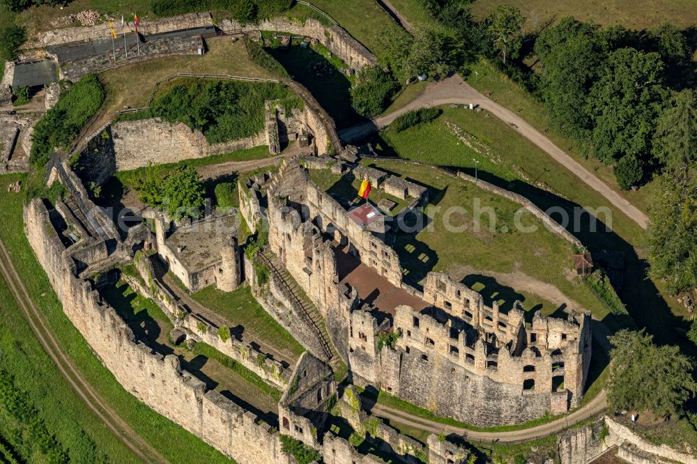 Aerial photograph Emmendingen - Ruins and vestiges of the former castle and fortress Hochburg in Emmendingen in the state Baden-Wurttemberg, Germany