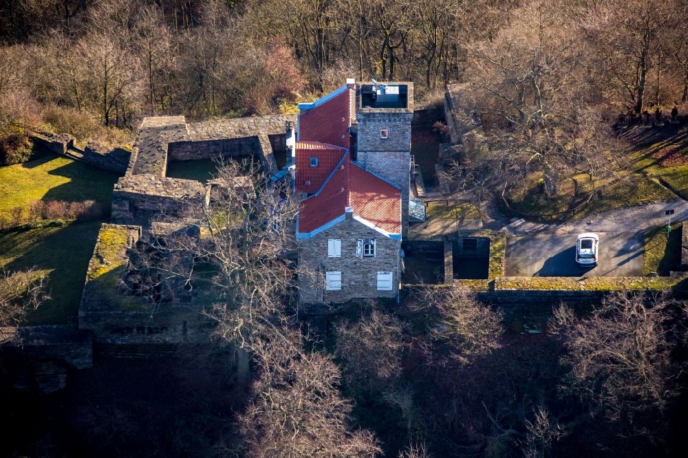 Aerial image Hattingen - Ruins and vestiges of the former castle and fortress Isenberg in Hattingen in the state North Rhine-Westphalia, Germany
