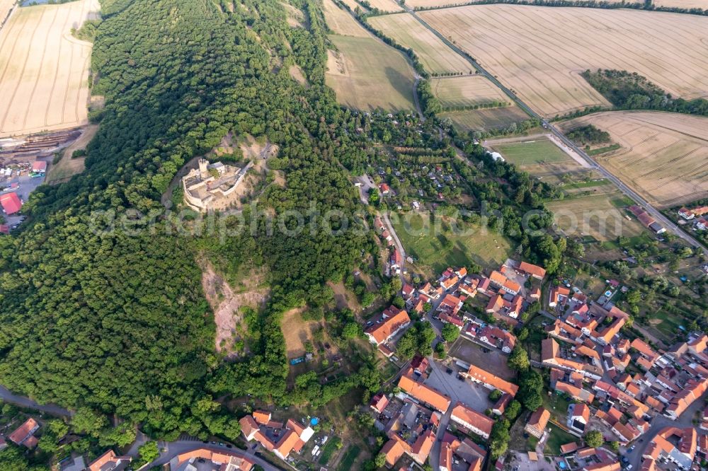 Aerial image Drei Gleichen - Ruins and vestiges of the former castle and fortress Muehlburg in the district Muehlberg in Drei Gleichen in the state Thuringia, Germany