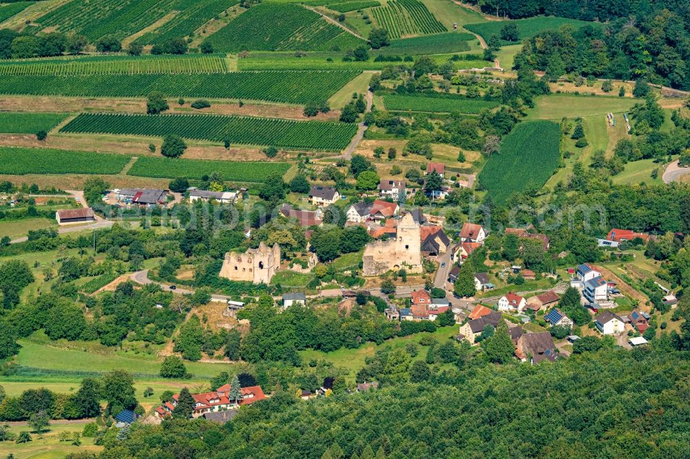 Landeck from the bird's eye view: Ruins and vestiges of the former castle and fortress Im Zentrum of Dorfes Landeck in Landeck in the state Baden-Wurttemberg, Germany