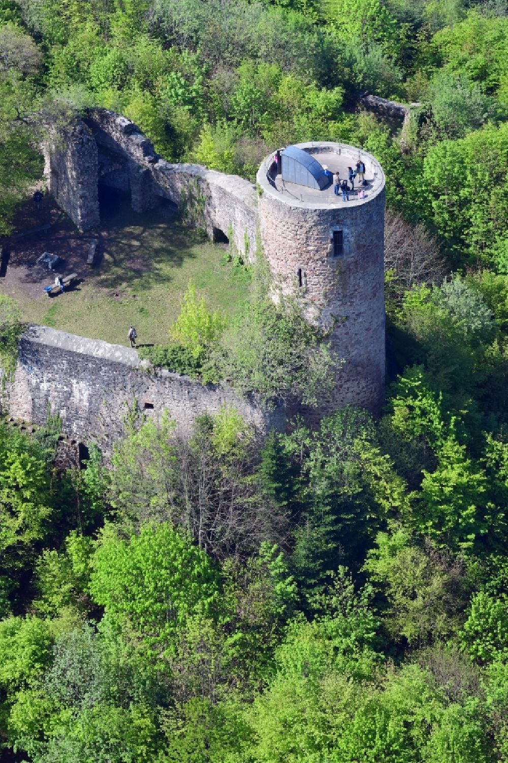 Kandern from the bird's eye view: In the area of Kandern in the state of Baden-Wuerttemberg, the ruins of Sausenburg can be found. The ruins are open to visitors