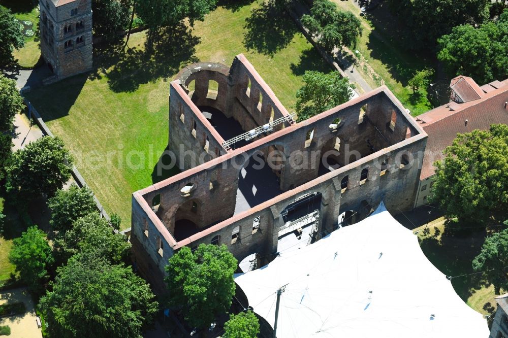 Bad Hersfeld from the bird's eye view: Ruin of the collegiate church Bad Hersfeld in Bad Hersfeld in the federal state Hessen, Germany
