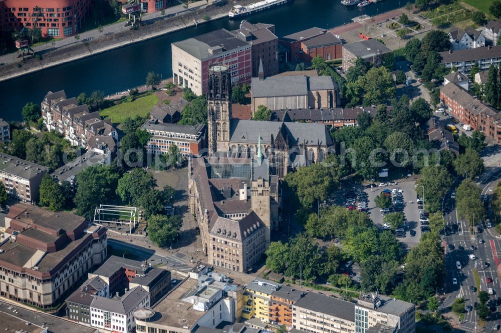Duisburg from above - Town Salvator church and Hall building of the city administration in the district Altstadt in Duisburg at Ruhrgebiet in the state North Rhine-Westphalia, Germany