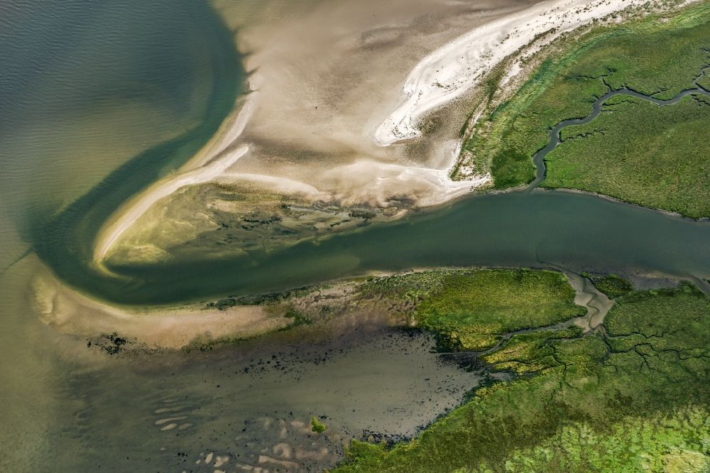 Aerial image Sankt Peter-Ording - Salt marsh landscape on the North Sea - coast in the district Sankt Peter-Ording Pfahlbauten in Sankt Peter-Ording in the state Schleswig-Holstein