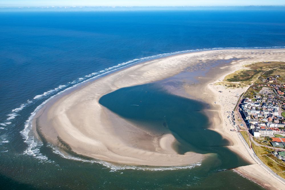 Aerial image Borkum - Sandy coastline with Natural bay on the North Sea Island Borkum in the state Lower Saxony
