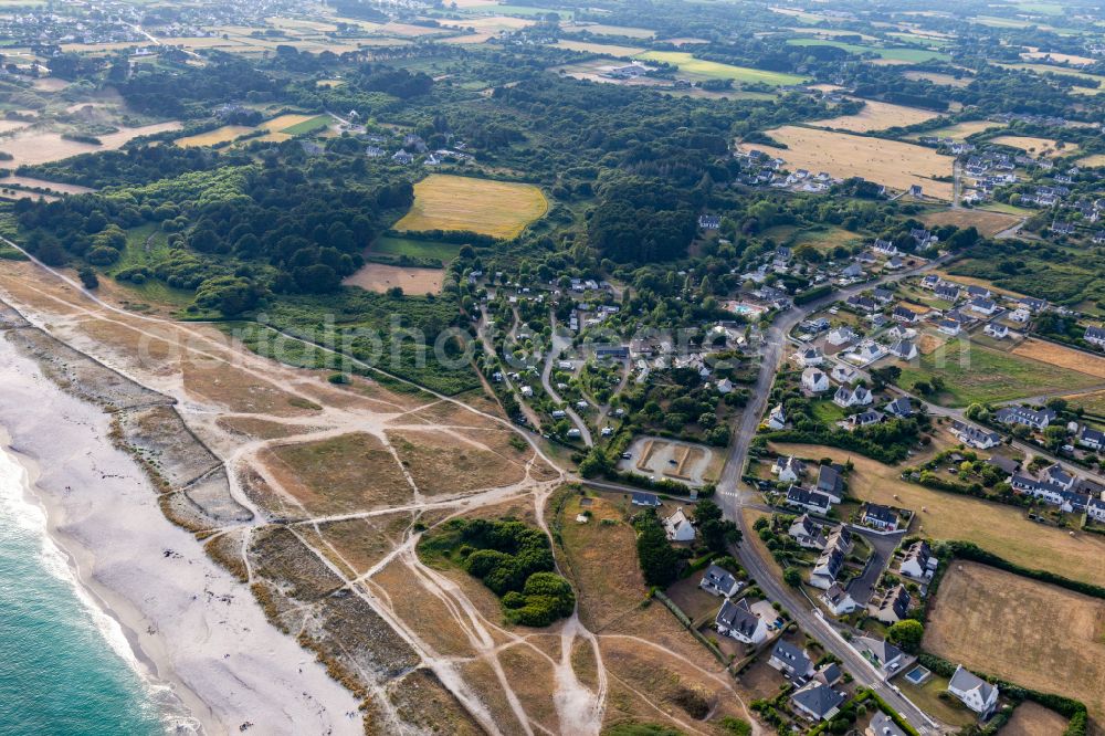 Aerial photograph Treffiagat - Sandy beach and dune landscape of Plage de Kersauz in Treffiagat in Brittany, France
