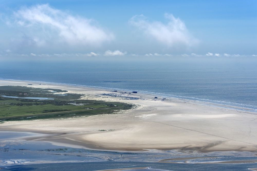 Aerial photograph Sankt Peter-Ording - Beach landscape on the North Sea coast in the district Sankt Peter-Ording in Sankt Peter-Ording in the state Schleswig-Holstein