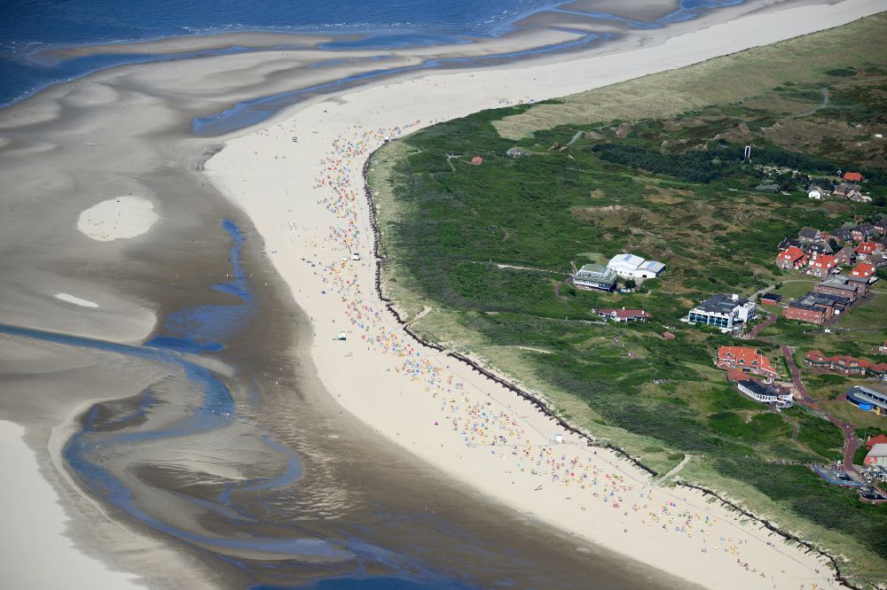 Aerial photograph Langeoog - Beach landscape on the Nort Sea in Langeoog in the state Lower Saxony