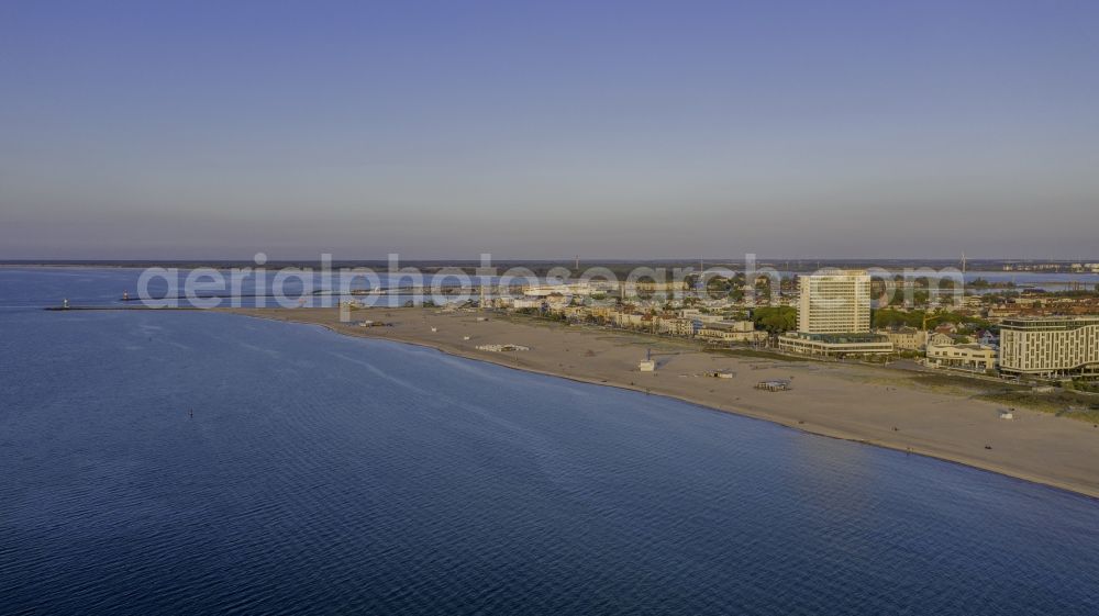 Rostock from above - Beach landscape along the of Baltic Sea in the district Warnemuende in Rostock in the state Mecklenburg - Western Pomerania, Germany