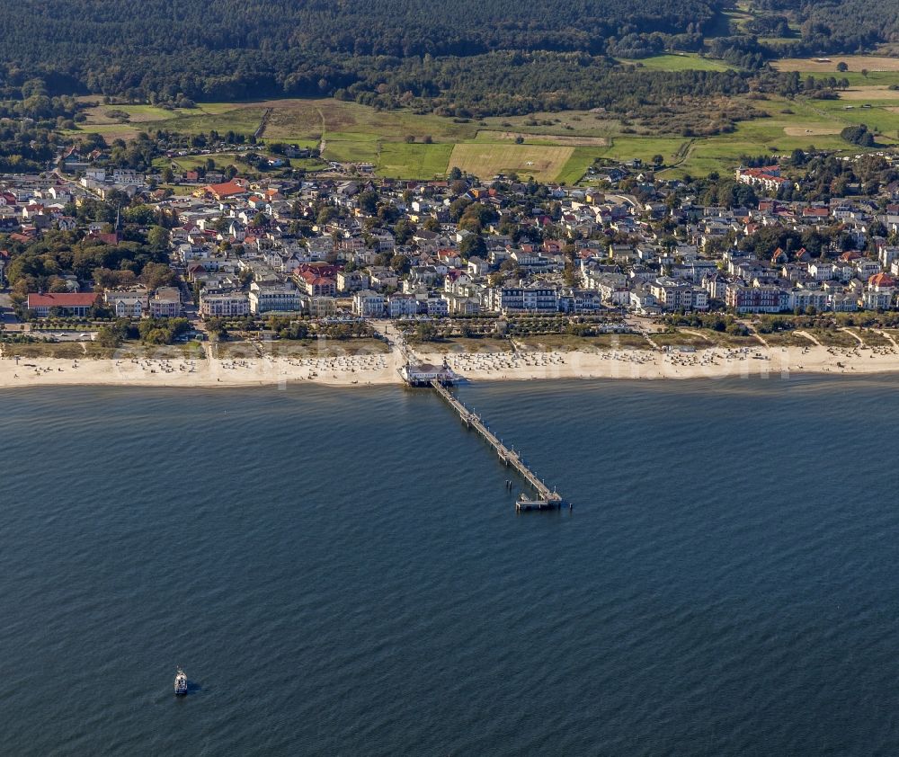 Heringsdorf from above - Sand and beach landscape on the pier of auf of Insel Usedom in the district Seebad Ahlbeck in Heringsdorf in the state Mecklenburg - Western Pomerania
