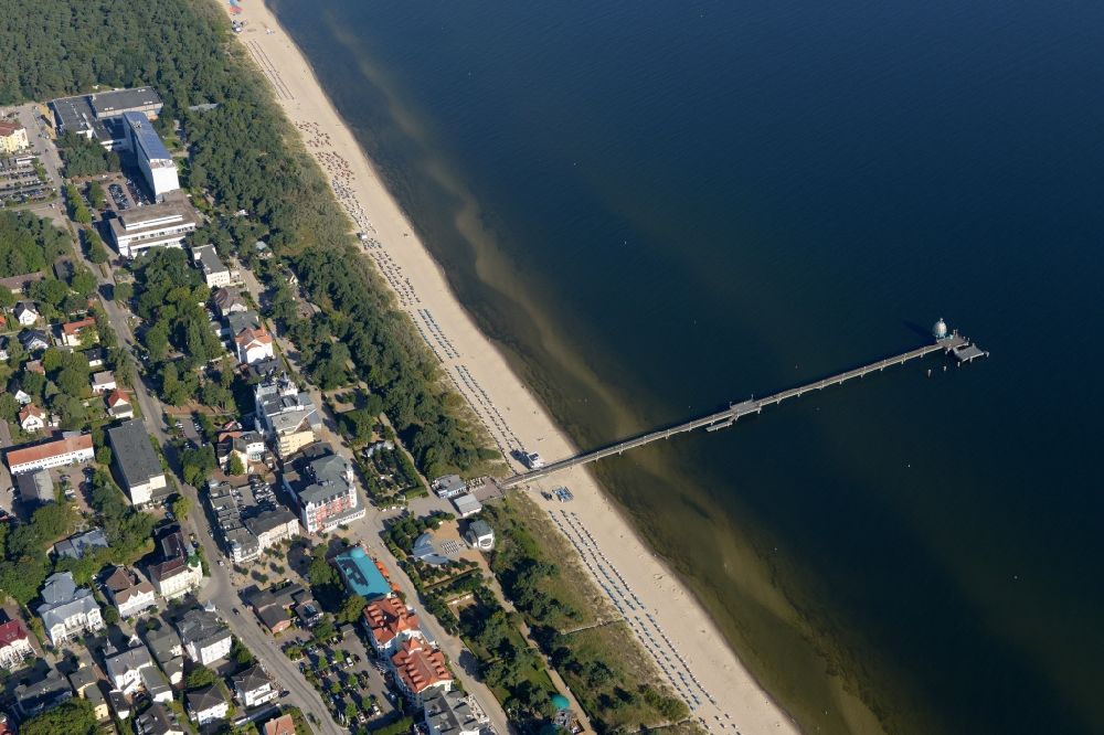 Zinnowitz from above - Sand and beach landscape on the pier Zinnowitz in Zinnowitz in the state Mecklenburg - Western Pomerania