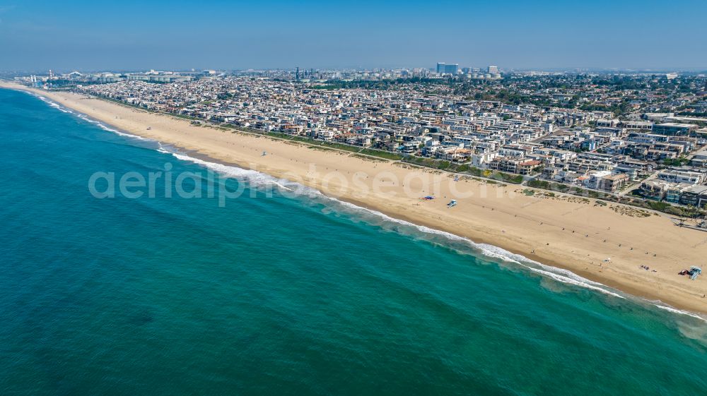 Aerial image Manhattan Beach - Beach landscape along the Silent ocean in Manhattan Beach in California, United States of America
