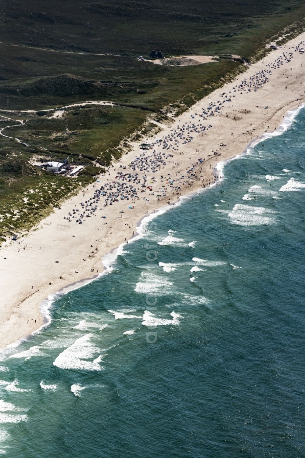 Kampen (Sylt) from above - Beach landscape along the with Strandkoerben and Badegaesten in Kampen (Sylt) in the state Schleswig-Holstein, Germany