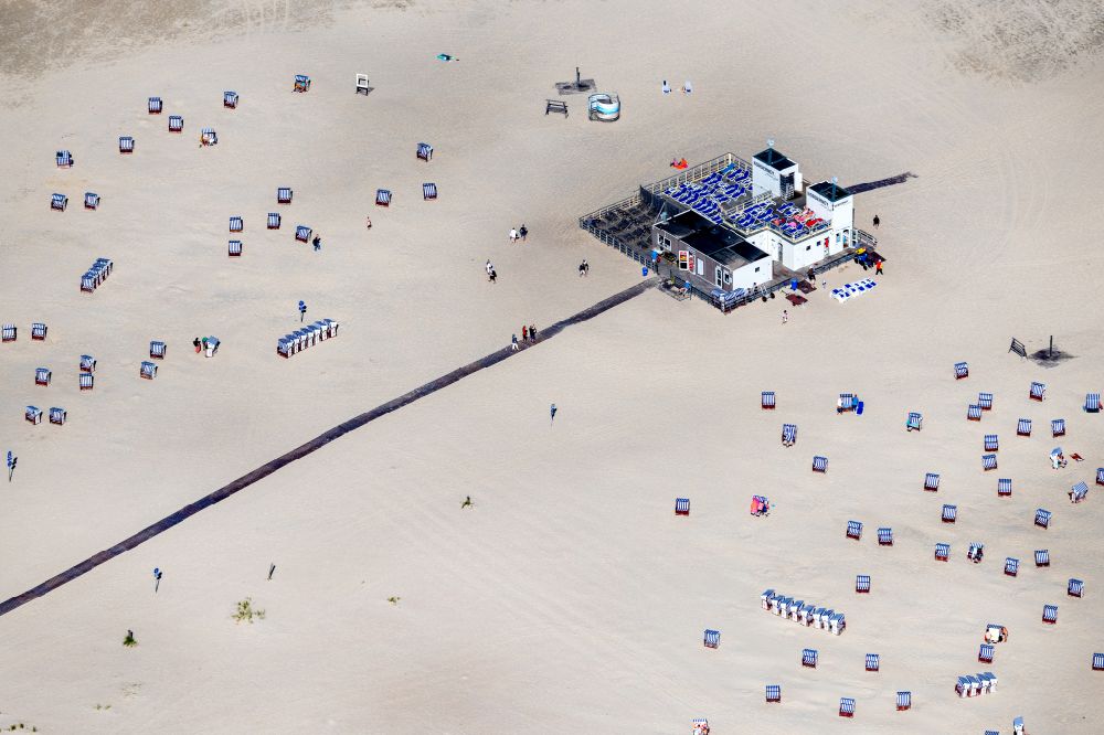 Aerial photograph Norderney - Sandy beach landscape along the coastal course Strandoase with a beach sauna with panoramic views in Norderney in the state Lower Saxony, Germany