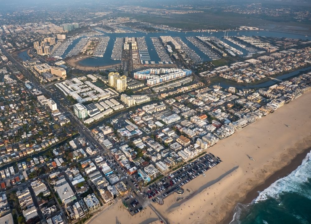 Aerial photograph Los Angeles - Sand beach Venice Beach in Los Angeles and view of Marina del Rey in California, USA
