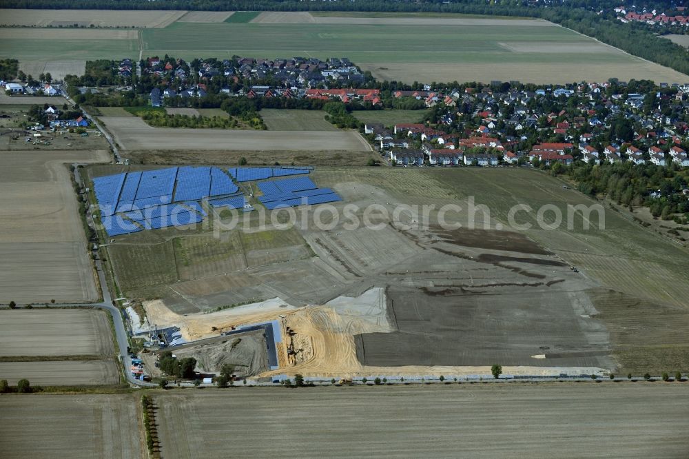 Aerial photograph Großziethen - Renovation, sealing and restoration work on the site of the refurbished landfill Deponie Grossziethen in Grossziethen in the state Brandenburg, Germany