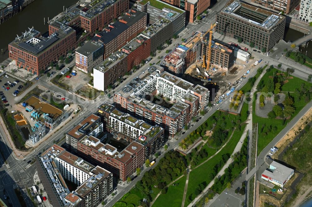 Aerial photograph Hamburg - Construction site for reconstruction and modernization and renovation of a building of Kulturcompagnie on Shanghaiallee in the district HafenCity in Hamburg, Germany