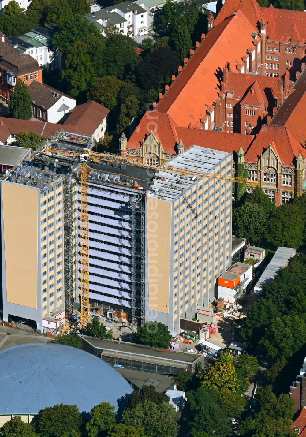 Hamburg from the bird's eye view: High-rise building of the university Philosophenturm on Von-Melle-Park in the district Rotherbaum in Hamburg, Germany